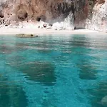 Con Terraza Y Jacuzzi, Zona Ciutadella アパート カラ・エン・ブラネス